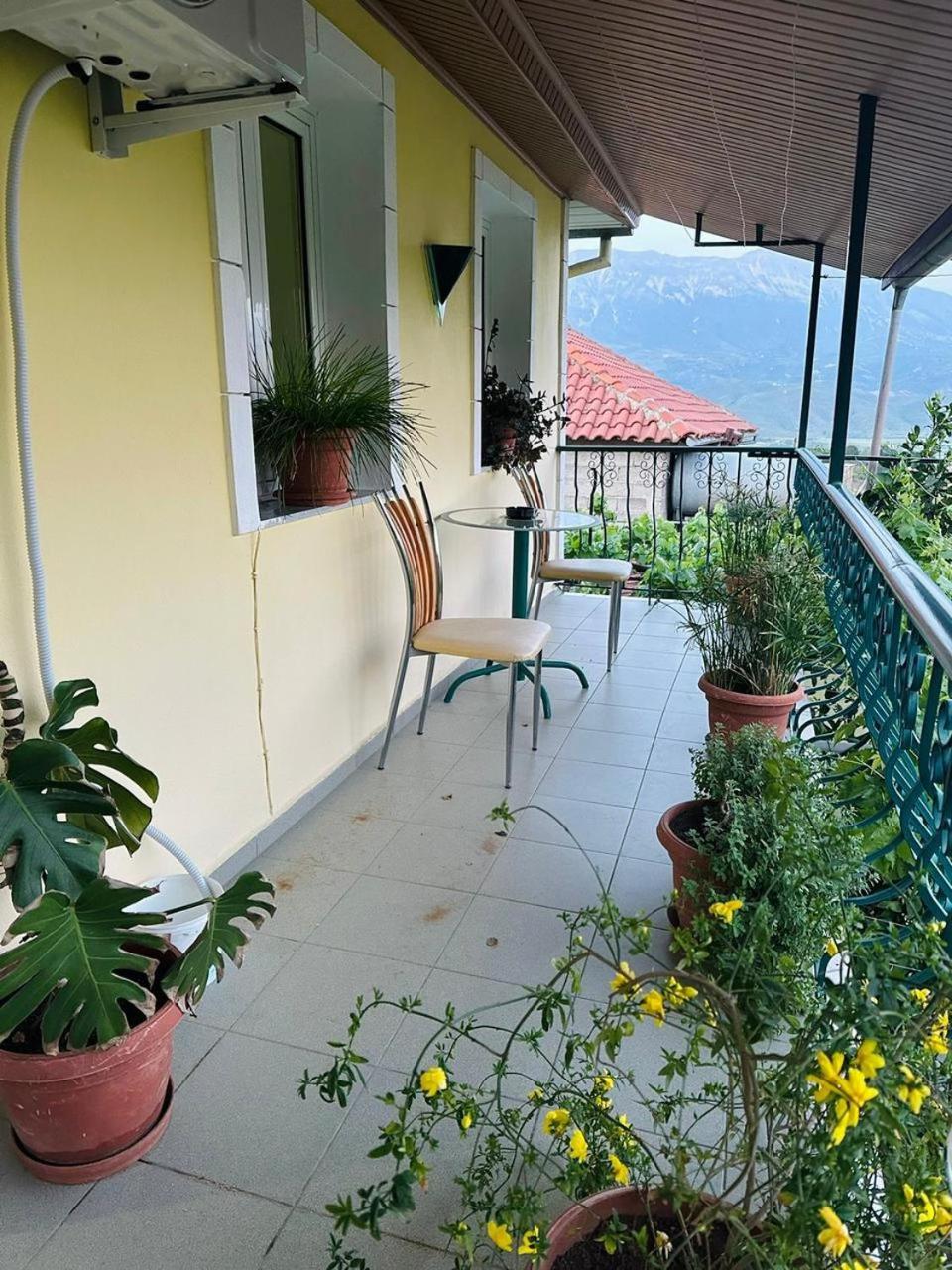 Geri Guesthouse Gjirokaster Ngoại thất bức ảnh